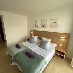 Ikigai - 6p Modern With Parking & Swimming Pool *