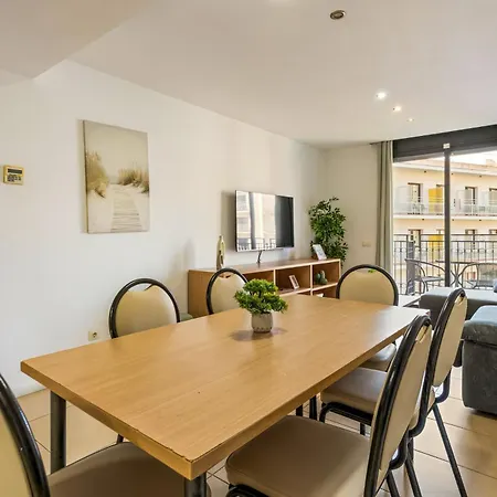 Ikigai - 6p Modern With Parking & Swimming Pool