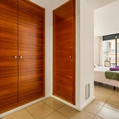 Apartmán Ikigai - 6p Modern With Parking & Swimming Pool