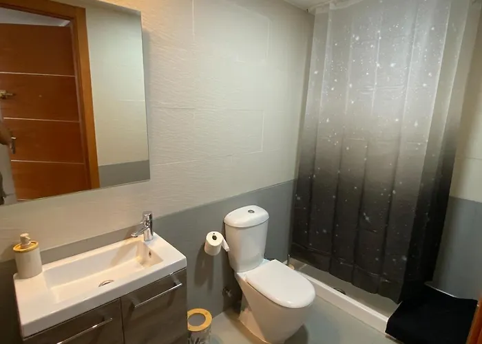 Ikigai - 6p Modern With Parking & Swimming Pool Apartment *